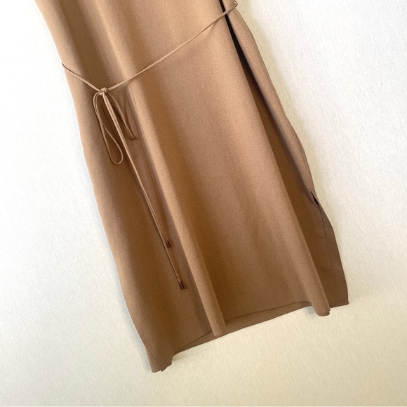 Aritzia Babaton Issac dress in Modern Taupe - Picture 5 of 9
